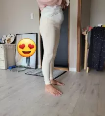 16주 둥이 임산부입니다. 편하게 잘맞아요 색깔도 봄에.입기 산뜻하네요 ㅎ