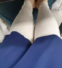 딱 좋아요.항상 입는거고 애낳은지 5년되었는데 그래도 항상 소임 레깅스입어요.