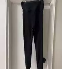 레깅스 진..짜 편해요! 기다리고 기다리다 받았는데 내일 출근할 때 바로 입고 가려구요