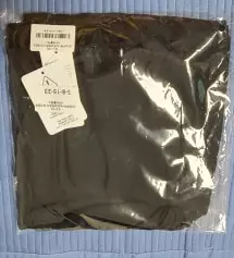 배가 꽤 위까지 덮어지네요 나중까지 잘 입을 것 같아요
