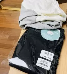 제법 쌀쌀해져서 구매하게되었눈데 지금 딱 입기 좋아요~
