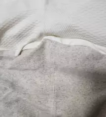 블랙입어보고 괜찮아서 밝은색샀습니다~
