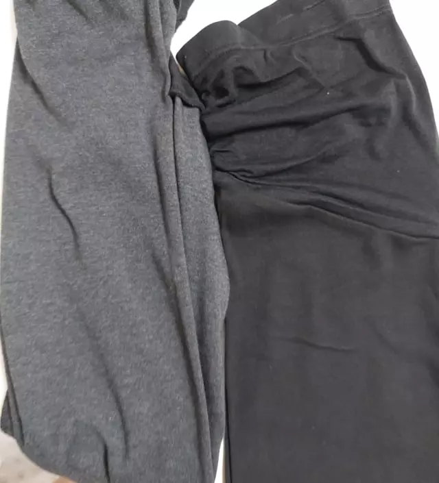 19주이고 키160에 체중 58인데 타이트하지않고 잘맞아요.
