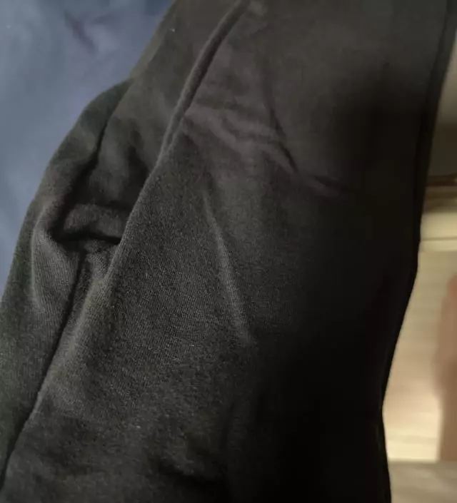 조리원에서 신으려고 미리구매했어요 ㅎㅎㅎ 두께도있고 튼튼해서 좋네요 ㅎㅎ 잘 입을