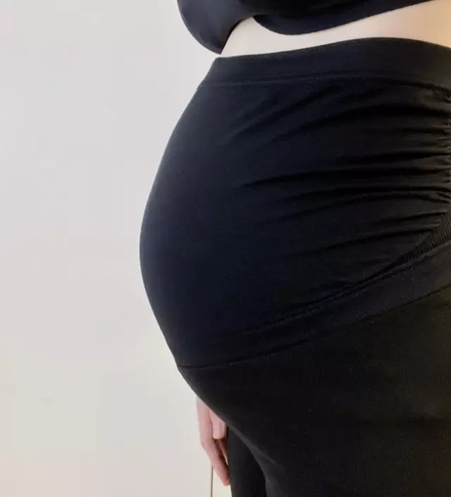 32주 임산부에요. 출산 전부터 레깅스를 즐겨 입었는데 평소 입던 레깅스는 너무 불편해