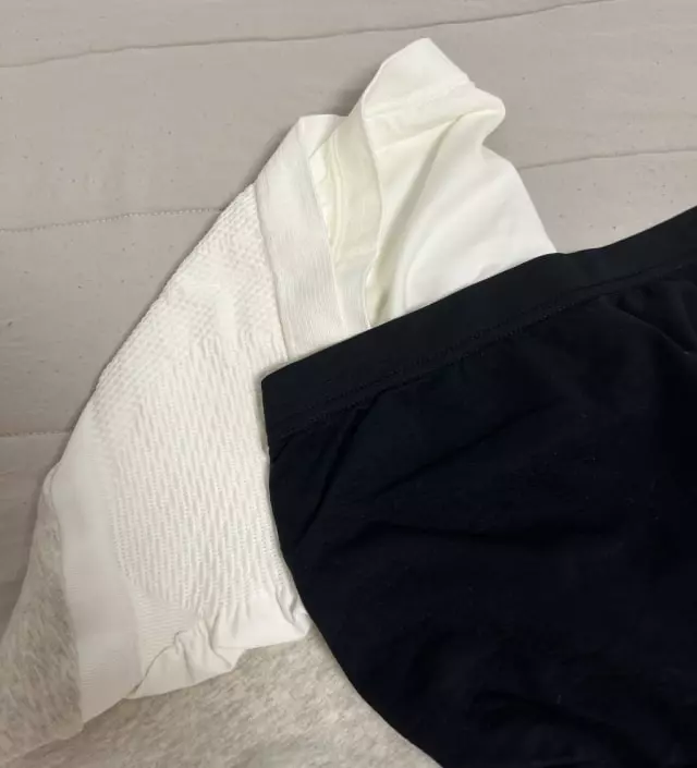 키 160인데 키작맘이 딱이네요!! 기본 샀으면 큰일날 뻔했어요~ 쫀쫀하고 배부분이 편해