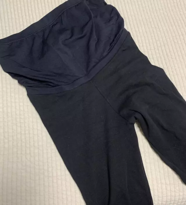 갑자기 서늘해진 가을 날씨에 원피스 아래 입을 레깅스가 필요해서 구매해서 입고 나갔