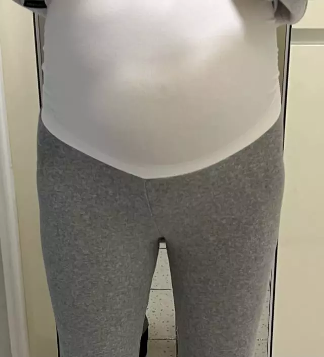 입어보니 정말 찰떡같이 쫀쫀한 레깅스입니다 
