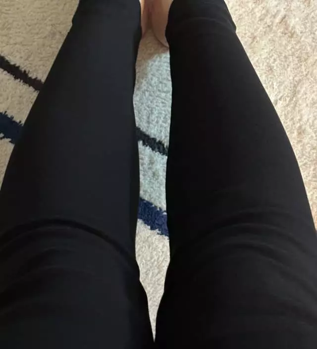 키작맘 버젼으로 구매했는데 158cm인데 살짝 긴 것 같아요! 배가 편해서 좋아요 ㅋㅋ