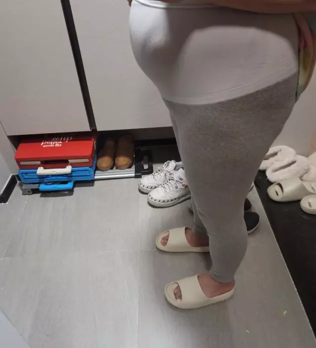 여러 개 사서 안 맞으면 어쩌나 걱정되어 한 달 전에 하나 구입해서 한 달 입어보았어요