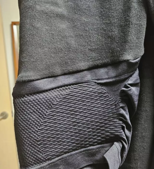 오트밀이랑 블랙 주문했는데 허리밴딩이 좀 달라요~
