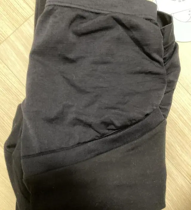 찰떡스판은 푸딩스판 같이 주문했는데 푸딩스판보다는 조이는 느낌이예요~ 입다보면 늘