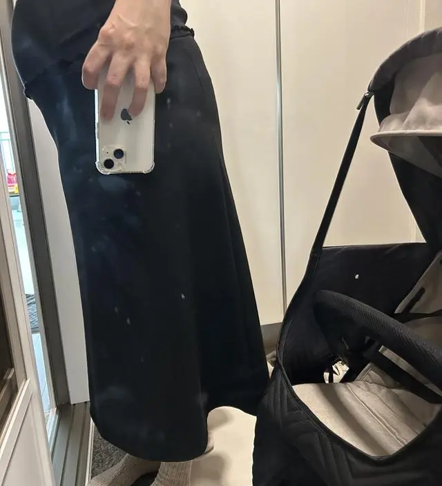 스커트 기대안하고 구매했는데 너무 제맘에드네요!! 
