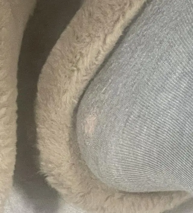 착용하니 편해서 다른색도 구매해요
