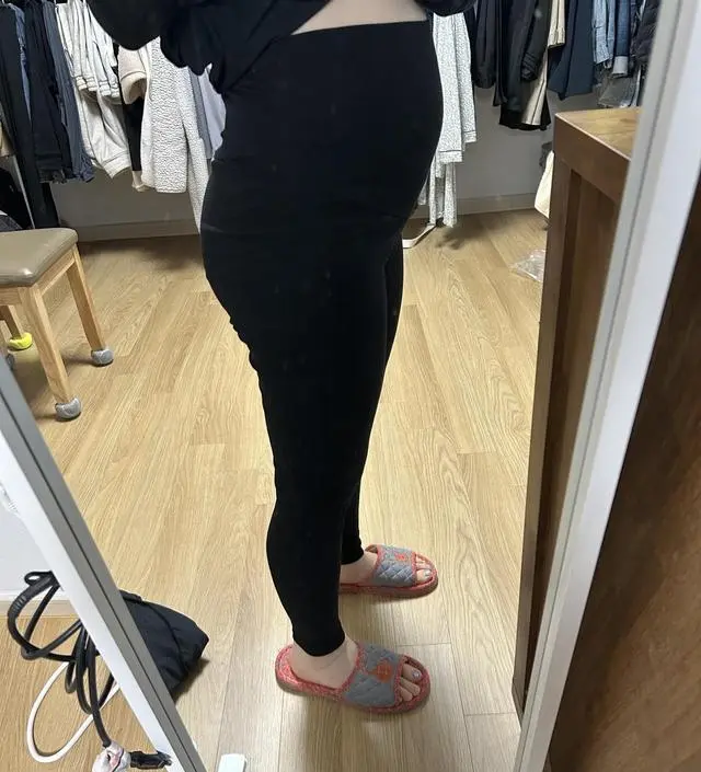 잘못 봤는지 기모 레깅스라고 착각하고 주문해서 왔는데
