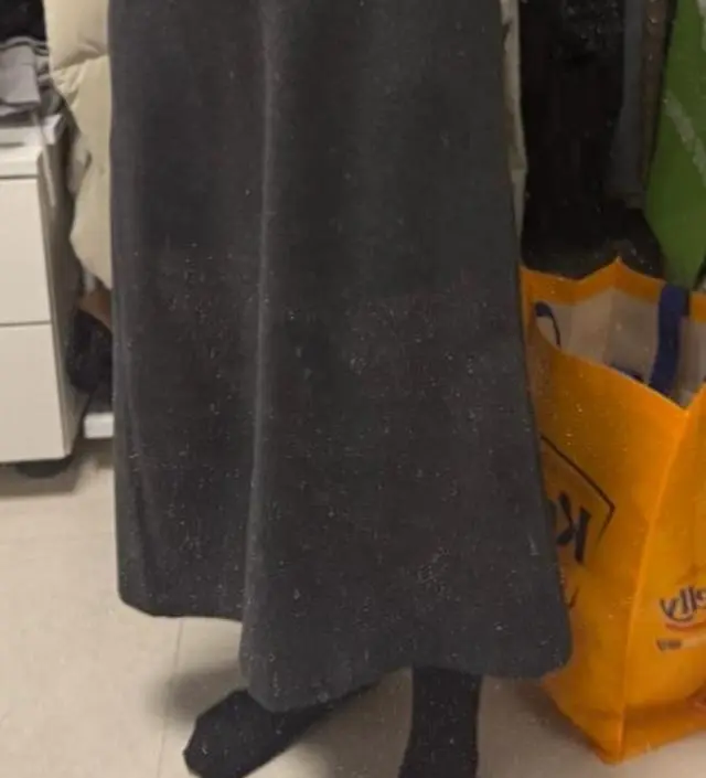 따뜻하고 배부분도 잘 늘어나고 좋아요~ 기모인데도 다리가 두꺼워보이지 않아서 겨울철