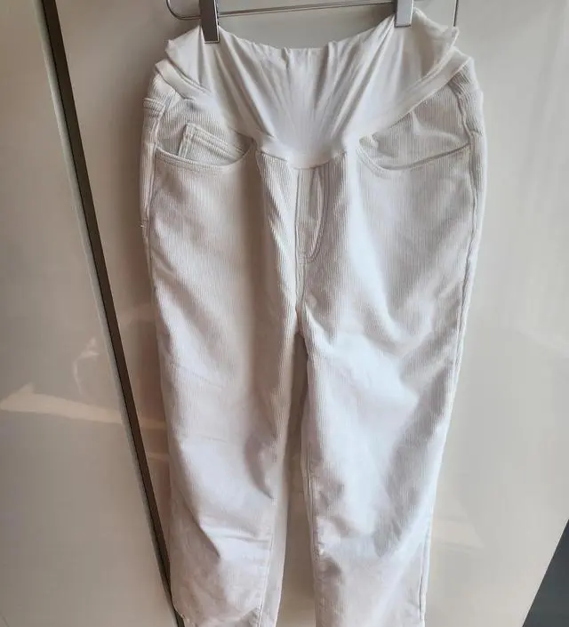 초기 때 사서 컸었는데 지금은 아직 안 입어봐서 어떨런지 모르겠네용~