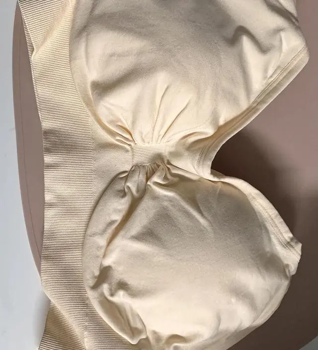 3개째 구매 했어요. 밴딩 부분이 넓어서 안정적이고 편안느낌이 들어요! 필요하면 추가