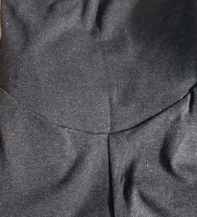 검정색 입다가 너무 편해서 추가 구매 햇어요! 출산 하고도 편하게 입을 수 있어서 좋아