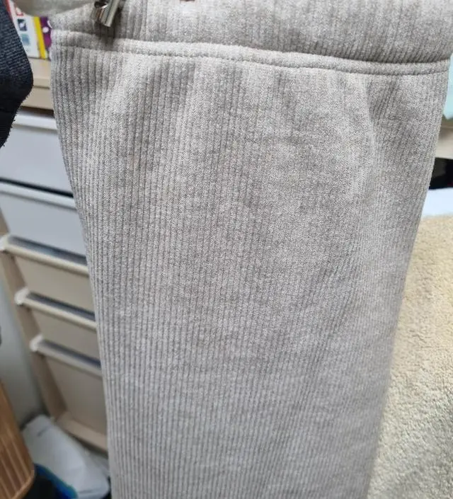 사진그대로 예쁘고 따뜻해서 넘좋아요 초기부터만삭까지잘입을수잇을것같어요~