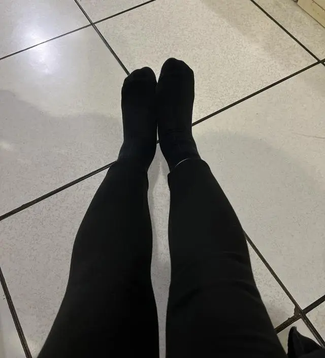 혹시 길어서 접어입게 될까봐 키작맘버전으로 구매해봤는데.. 그냥 기본살걸 그랬습니다