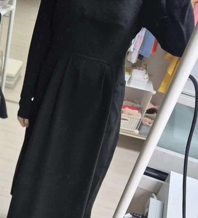 기장도 길고 안에 기모안감이 있어서 겨울내내 교복처럼 입을 것 같아요! 만삭까지 문제