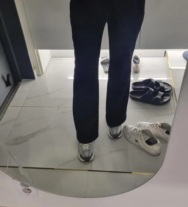 17주 일반옷이 불편해져서 구매해봤어요. 일반옷보다는 확실히 편하긴한데 배부분 밴딩