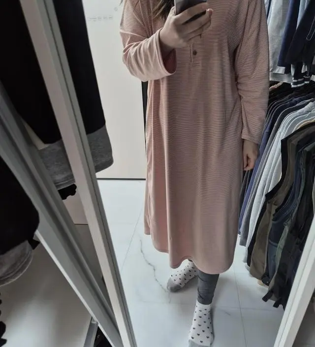 원단 보들보들하이  수유하기 편하고 너무두껍지도
