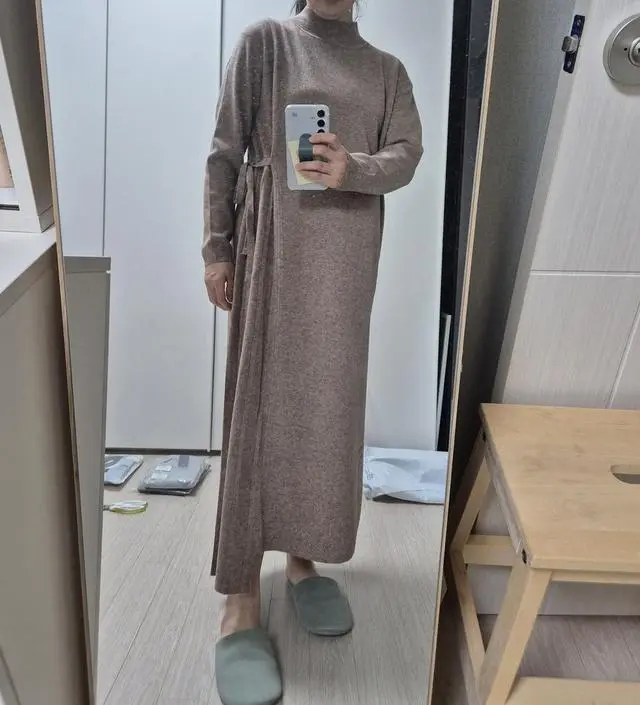 너무 부드럽고 편해요.예뻐서 출산 후에도 입을 수 있을듯!!