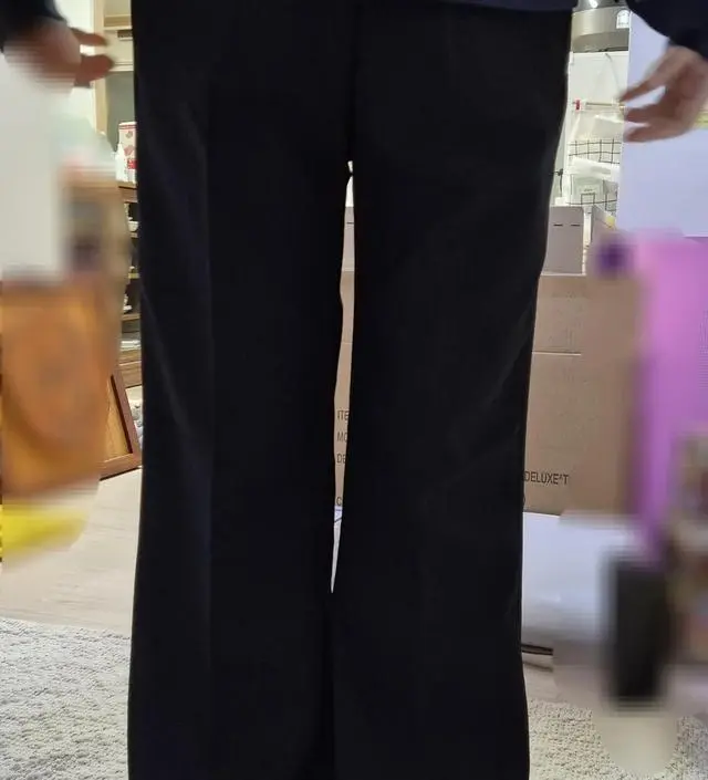 키가 158으로 작아서 키작맘 버전으로 부츠컷바지 주문하엿습니다
