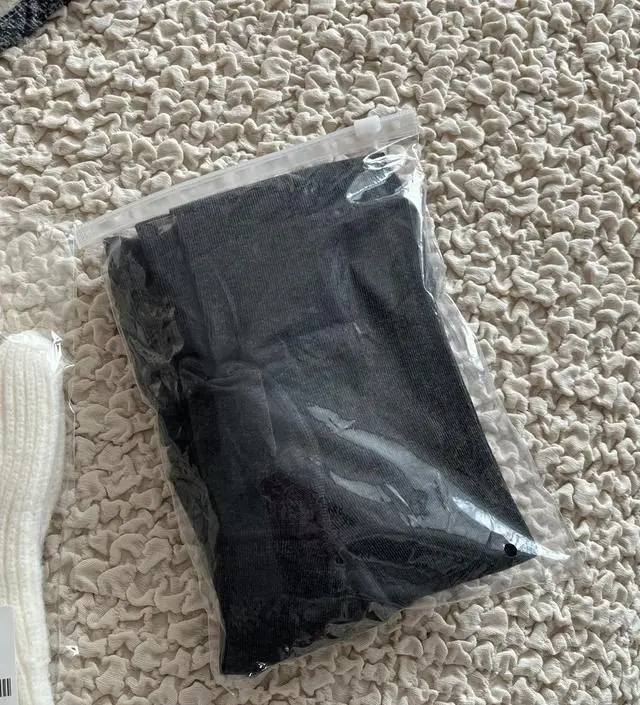 원피스에 스타킹 불편한거만 입다가 배쪽에 셔링 잡혀있으니 너무 편해요 임부용 스타킹