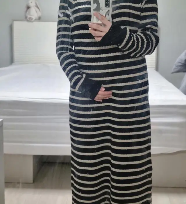 너무 임보복 느낌나는 펑퍼짐 원피스는 안좋아하는데 원피스가 임부복 같지 않아요. 예