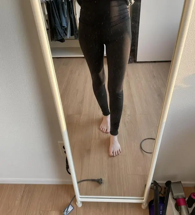 추위를 정말 많이 타는데 입자마자 밍크 넘 따듯하네용ㅎㅎm사이즈 샀는데 딱 맞아서 나