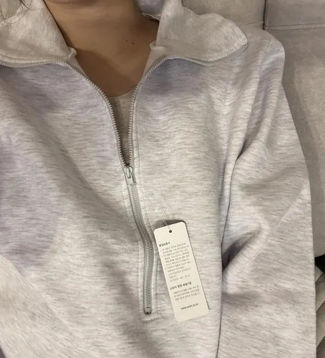 고민하다 샀는데 예쁘고 따뜻하고 캐주얼하서 좋아요 만족