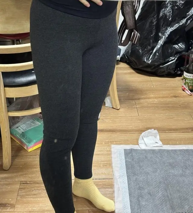 안에기모라 입으면 밑위가 조금짧은것같긴해요~
