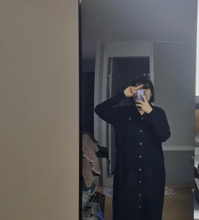 구매한지 하루이틀만에 왓구요! 옷재질 무엇보다 좋고 제가 하비이면서 임산부20주차인