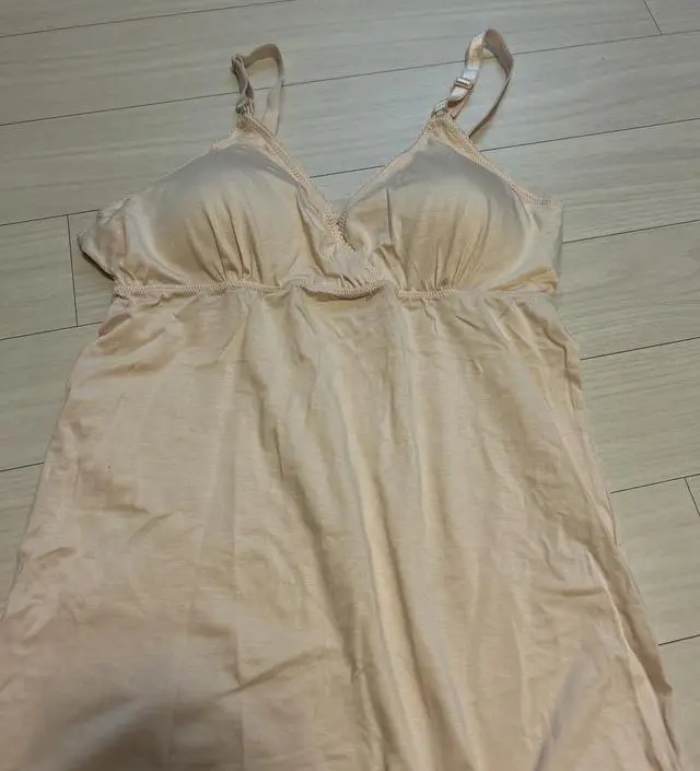 키 162 75키로 만삭 임산부에게 XL사이즈 적당하게 딱 맞아요. 수유할 수 잇어서 출산 