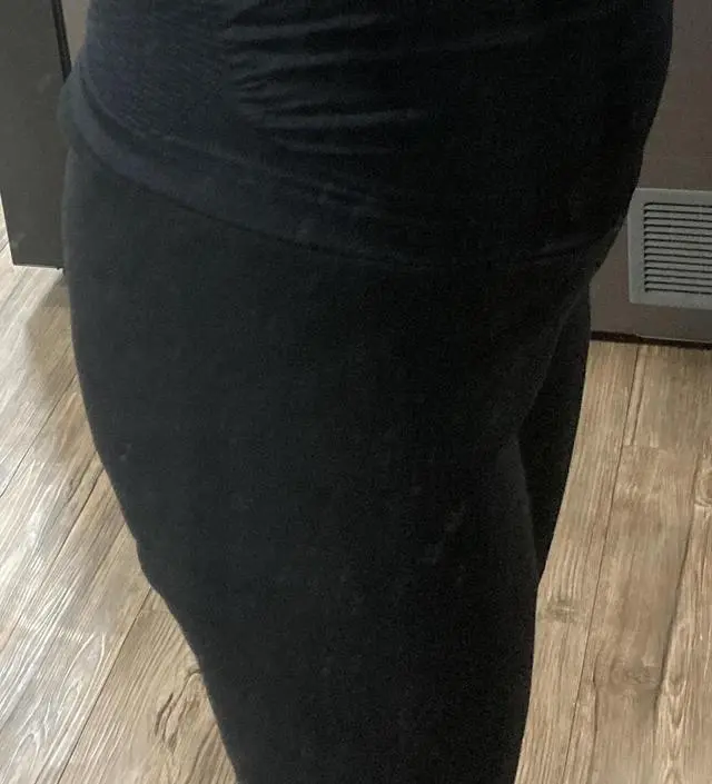 이제 배가 좀 나와서 트레이닝복들도 좀 불편해 첫 임부복 구입! 너~무 편해요 ㅎㅎ 기