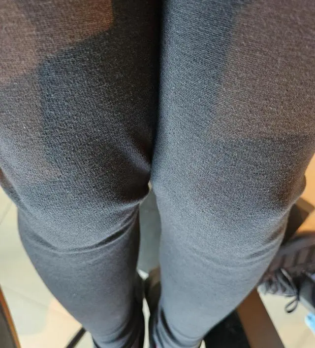 임신하고 첫구매라 제대로 산게 맞나 긴가민가 했는데 막상 받아서 입어보니 완전 잘맞