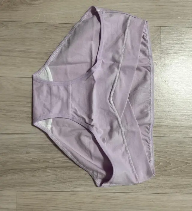 재질도 좋고 배가 안답답해서 한세트 더 사려구요