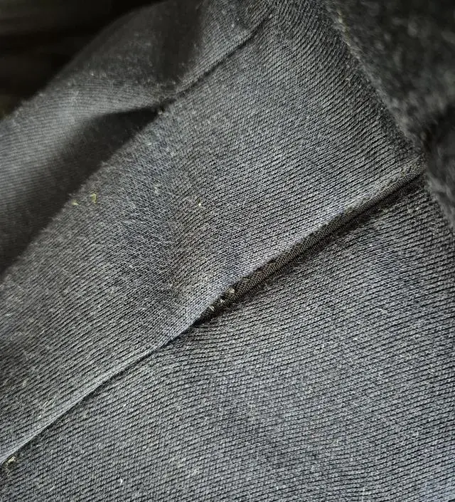 첫세탁에 물빠짐이 있으니 꼭 단독세탁하세요 빨래망이 네이비로 물들었어요ㅋㅋ 
