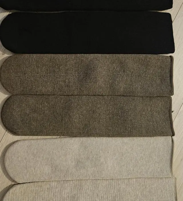 두꺼운 양말 좋아하는데 어그부츠에 신기 딱인거 같아요
