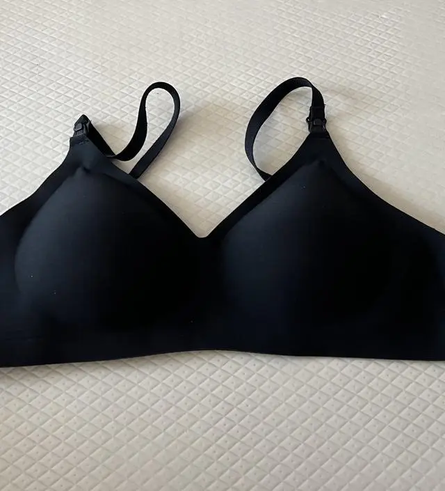 임신중기가 되면서 가슴사이즈가 변하여 새로 구매했어요
