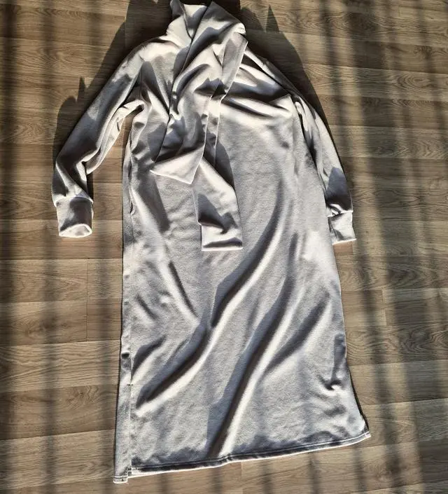 생각보다 두께가 살짝 있으면서 머플러까지 두르니 따뜻하니 좋아요~~