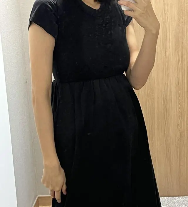 재질이 4계절 입기 딱 좋을 것 같아요. 겨울에는 좀 추울까 싶었는데 오히려 바람 막아