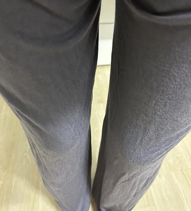 집에서 입거나 가볍게 헬스장가서 운동할때 입으려샀어요 너무 편해요 ! 세탁하고 건조