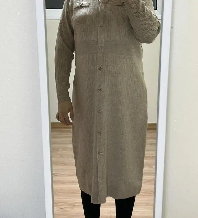 임산부 27주입니다. 여행가려고 원피스하나 구매했어요 폭이 널널해서 배가 나온지 잘 