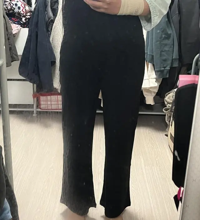 집에서 출산후 편하게 입으려고 시켰어요 쫀쫀하니 좋네요 많이 얇긴해요