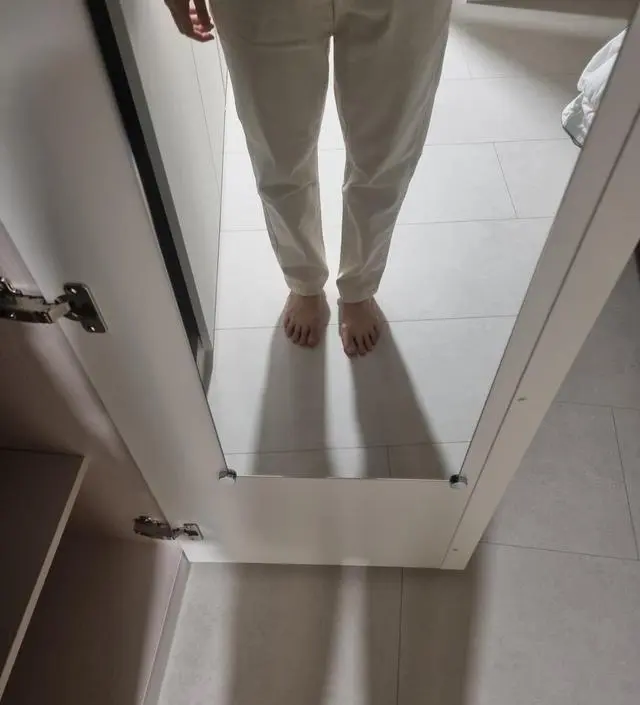 바지 소재나 길이는 만족하는데 저는 복대가 배부분이 좀 쫄려서 25주 넘으면 어려울거