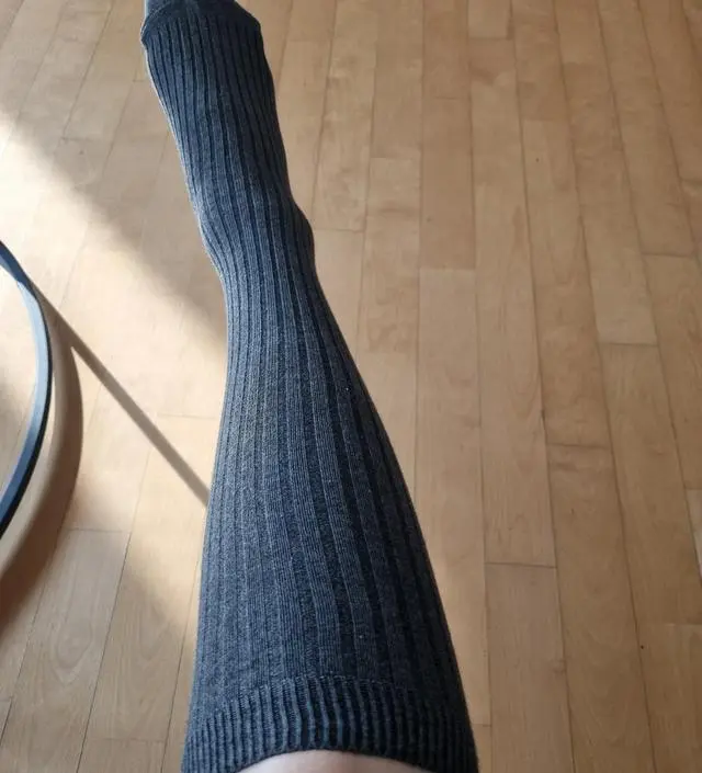 꽈배기가 더 널널할란가요. 골지했는데 작은건아니지만 넉넉하게 남는편도아니에요. 통